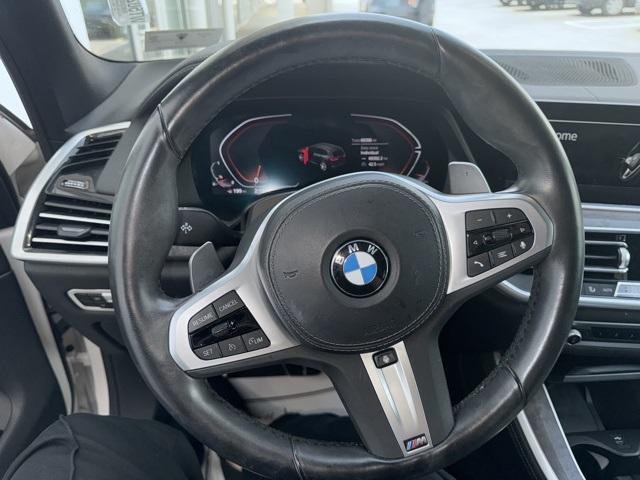 Photo of 2022 Mineral White Metallic BMW X5
