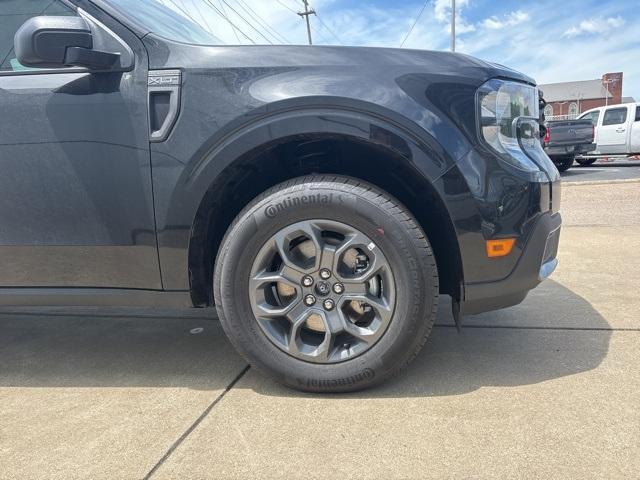 Photo of 2025 Shadow Black Ford Maverick