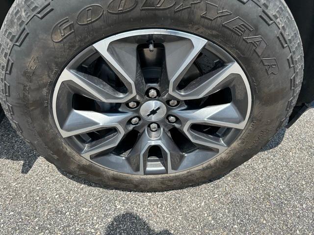 Photo of 2023 Glacier Blue Metallic Chevrolet Silverado 1500