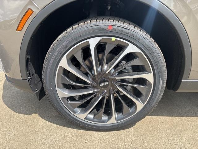 Photo of 2025 Harbor Gray Lincoln Aviator