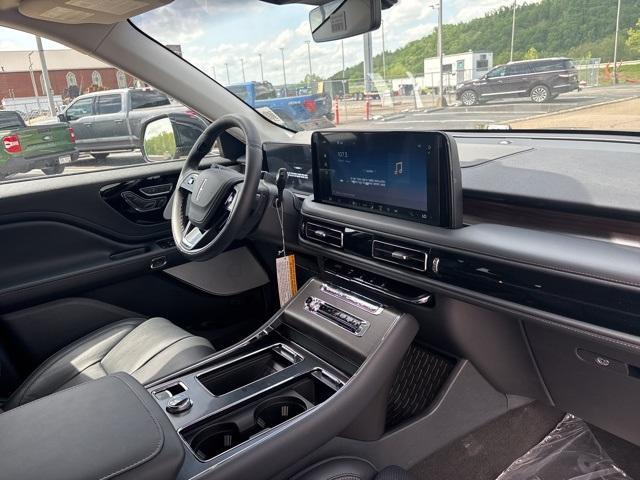 Photo of 2025 Harbor Gray Lincoln Aviator