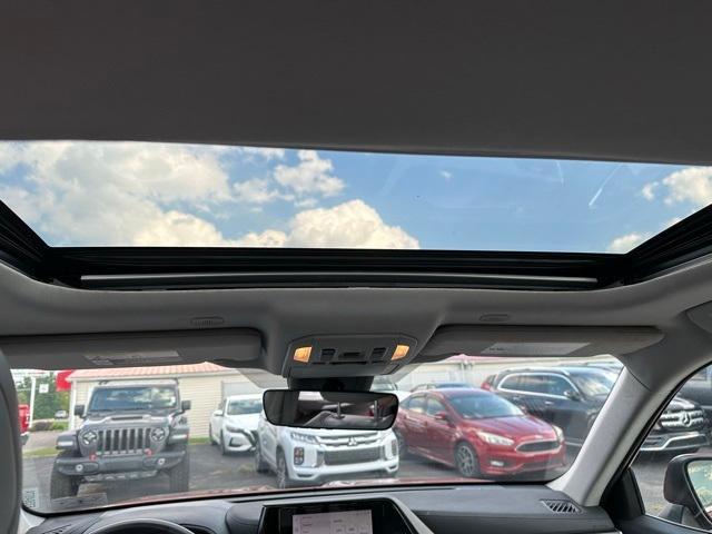 Photo of 2024 Gray Toyota Highlander