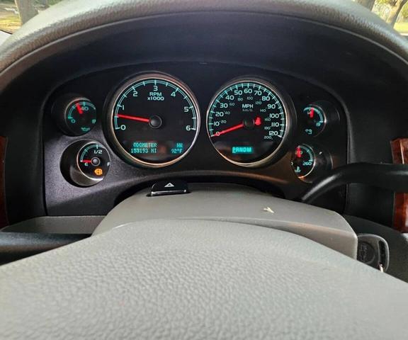 Photo of 2013 Silver Ice Metallic Chevrolet Suburban