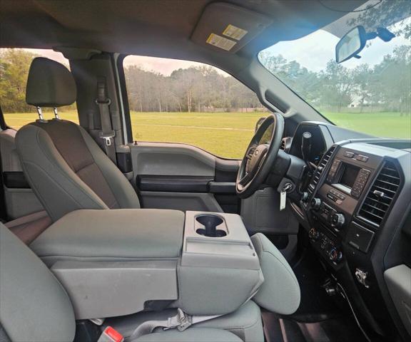 Photo of 2018 Oxford White Ford F-150