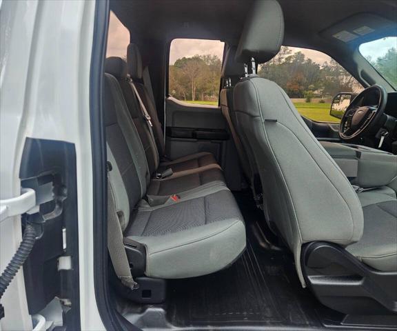 Photo of 2018 Oxford White Ford F-150