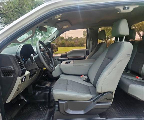 Photo of 2018 Oxford White Ford F-150