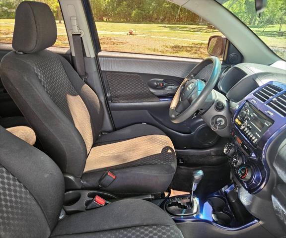 Photo of 2013 Silver Ignition Scion xD