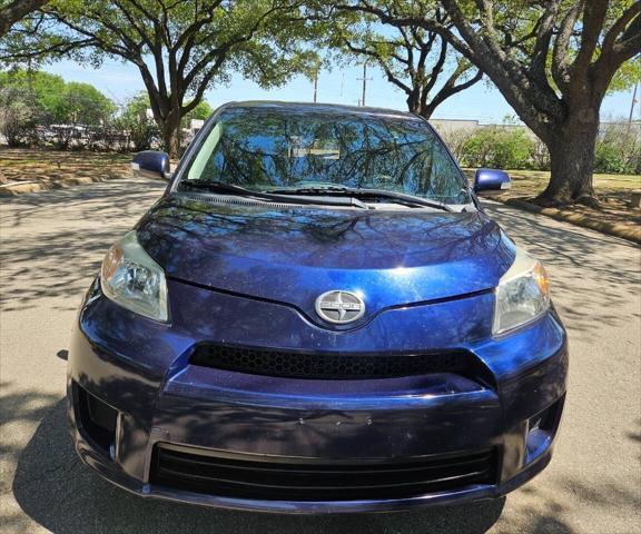 Photo of 2013 Silver Ignition Scion xD