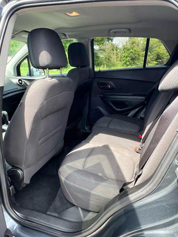 Photo of 2016 Cyber Gray Metallic Chevrolet Trax
