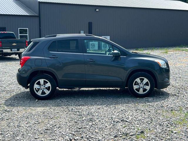 Photo of 2016 Cyber Gray Metallic Chevrolet Trax