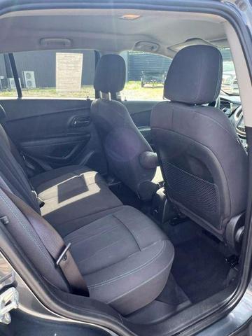 Photo of 2016 Cyber Gray Metallic Chevrolet Trax