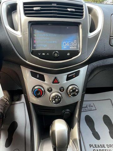 Photo of 2016 Cyber Gray Metallic Chevrolet Trax
