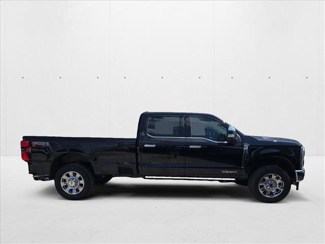 Photo of 2025 Agate Black Metallic Ford F-350