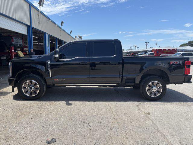 Photo of 2024 Agate Black Metallic Ford F-250