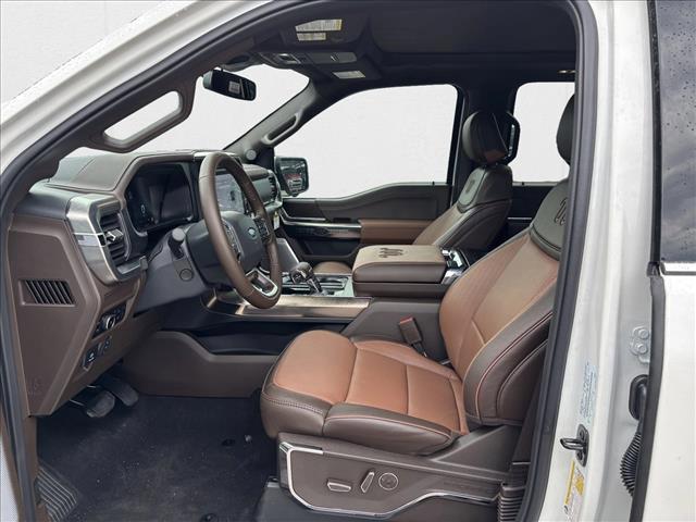 Photo of 2025 Star White Metallic Tri-Coat Ford F-150