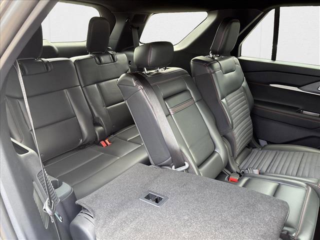 Photo of 2025 Carbonized Gray Metallic Ford Explorer