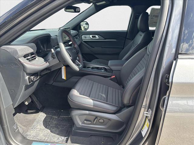 Photo of 2025 Carbonized Gray Metallic Ford Explorer