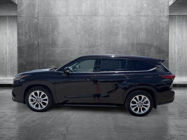 Photo of 2020 Opulent Amber Toyota Highlander
