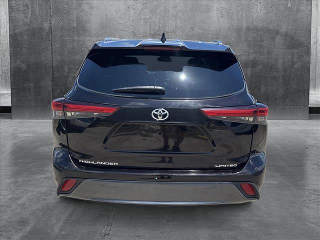 Photo of 2020 Opulent Amber Toyota Highlander