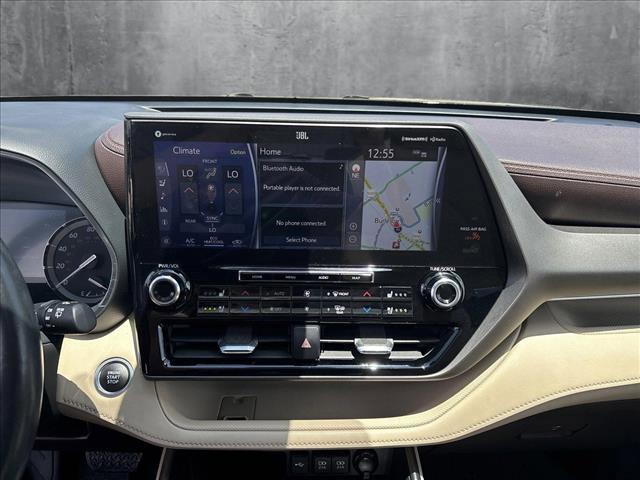 Photo of 2020 Opulent Amber Toyota Highlander