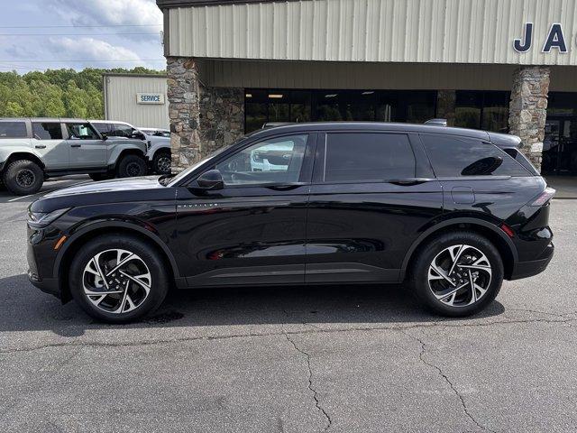 Photo of 2025 Infinite Black Metallic Lincoln Nautilus