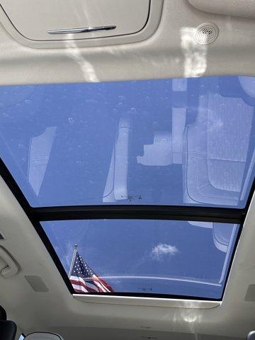 Photo of 2023 Pristine White Lincoln Aviator