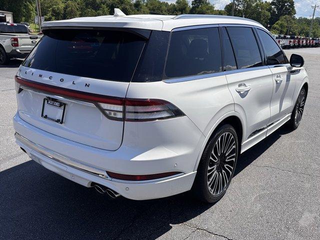 Photo of 2023 Pristine White Lincoln Aviator