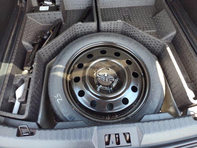 Photo of 2019 Magnetic Metallic Ford Edge