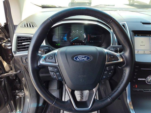 Photo of 2019 Magnetic Metallic Ford Edge