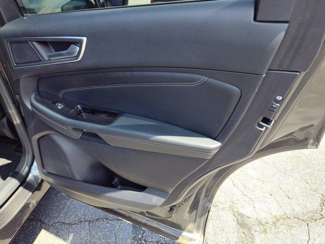 Photo of 2019 Magnetic Metallic Ford Edge