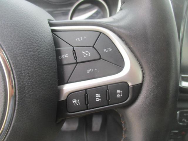 Photo of 2021 Gray Jeep Compass