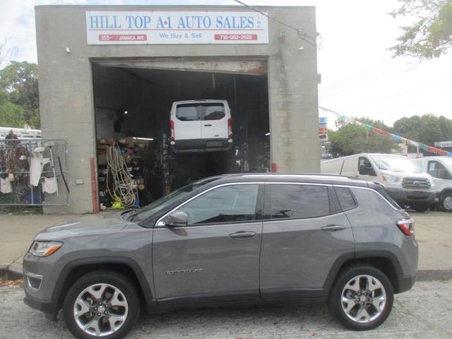 Photo of 2021 Gray Jeep Compass