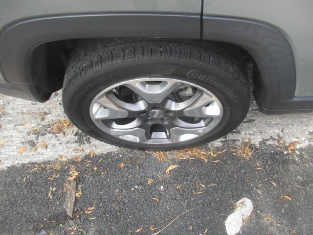 Photo of 2021 Gray Jeep Compass