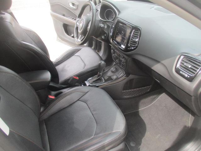 Photo of 2021 Gray Jeep Compass