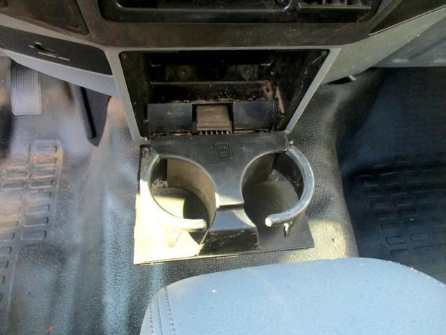 Photo of 2015 White Ford F-250