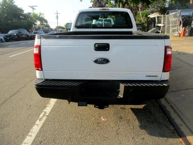 Photo of 2015 White Ford F-250