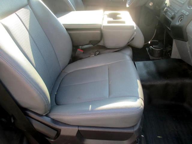 Photo of 2015 White Ford F-250