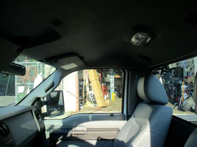 Photo of 2015 White Ford F-250