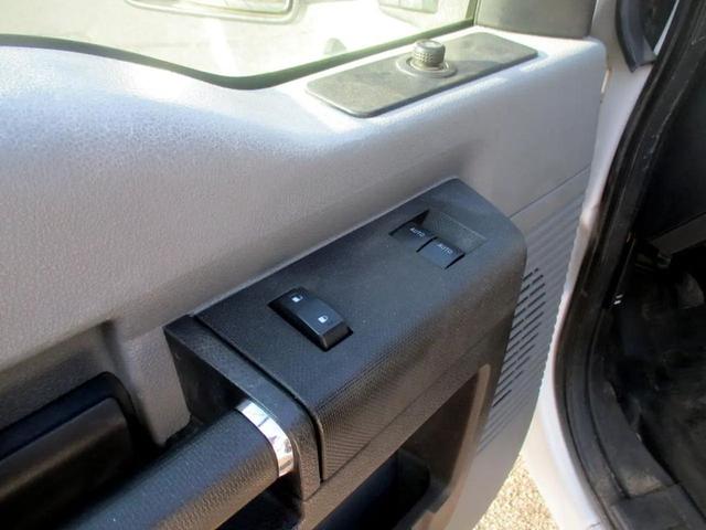 Photo of 2015 White Ford F-250