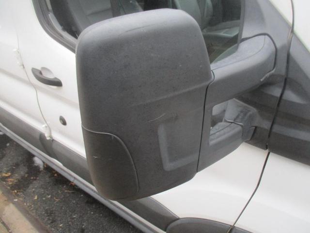 Photo of 2016 White Ford Transit-350