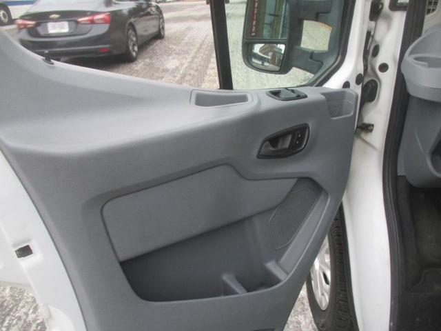 Photo of 2016 White Ford Transit-350