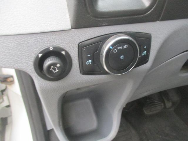 Photo of 2016 White Ford Transit-350