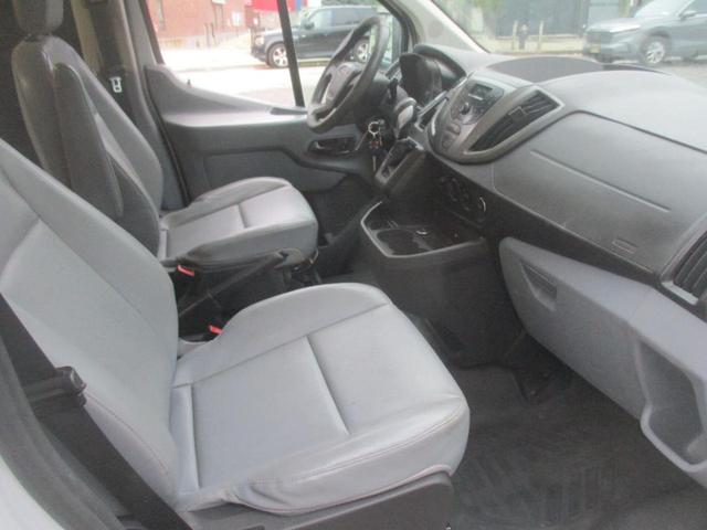 Photo of 2016 White Ford Transit-350