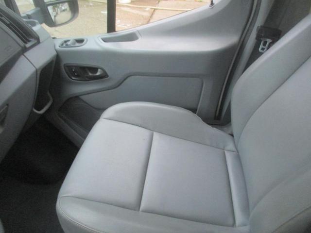 Photo of 2016 White Ford Transit-350
