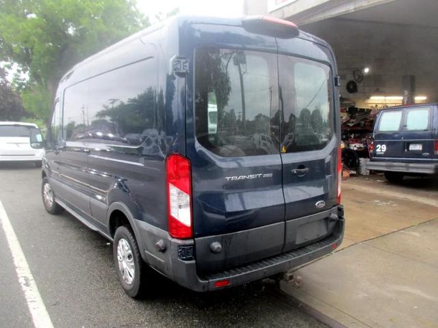 Photo of 2018 Blue Ford Transit-250