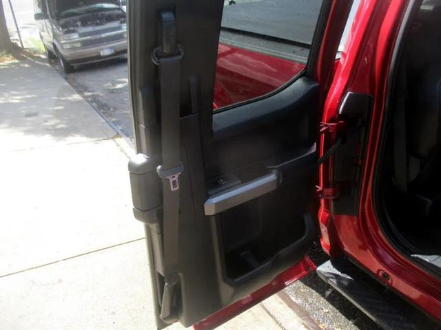 Photo of 2015 Burgundy Ford F-150