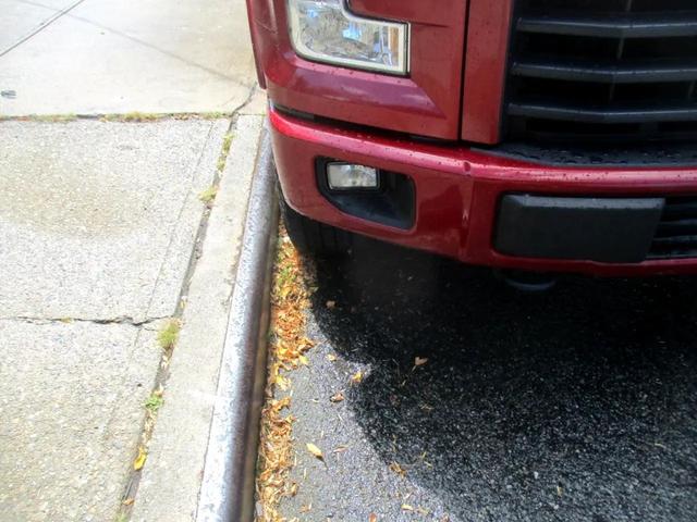 Photo of 2015 Burgundy Ford F-150