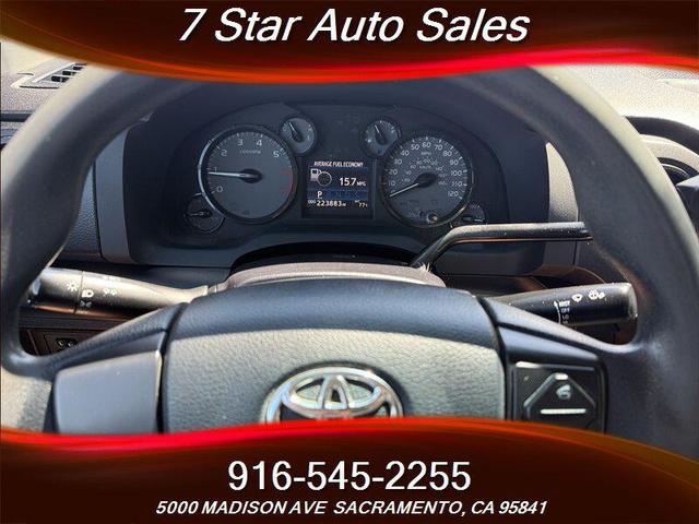 Photo of 2016 Super White Toyota Tundra