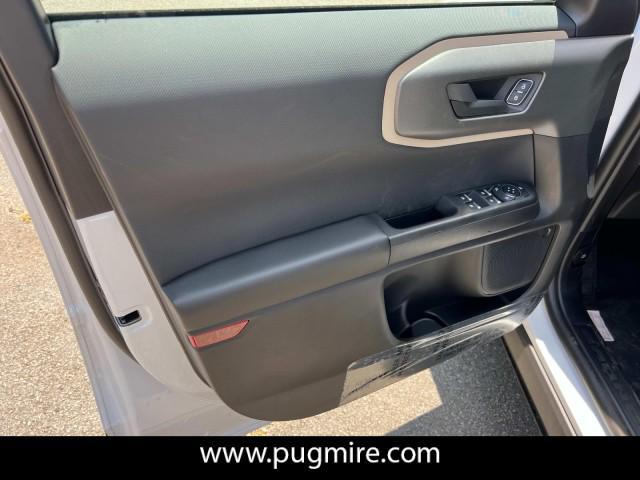 Photo of 2025 Oxford White Ford Bronco Sport
