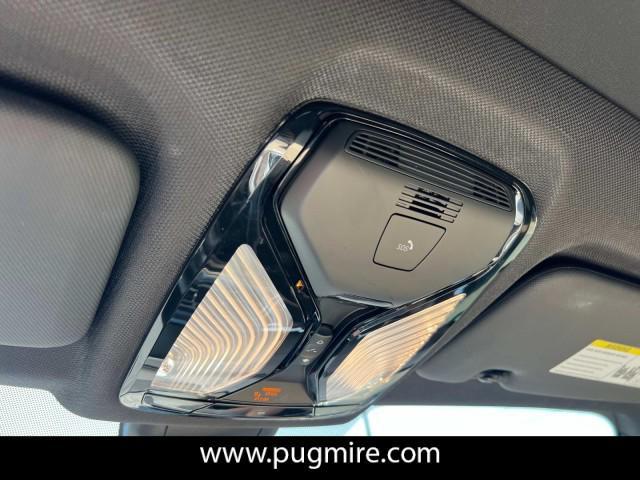 Photo of 2022 Mineral White Metallic BMW X5